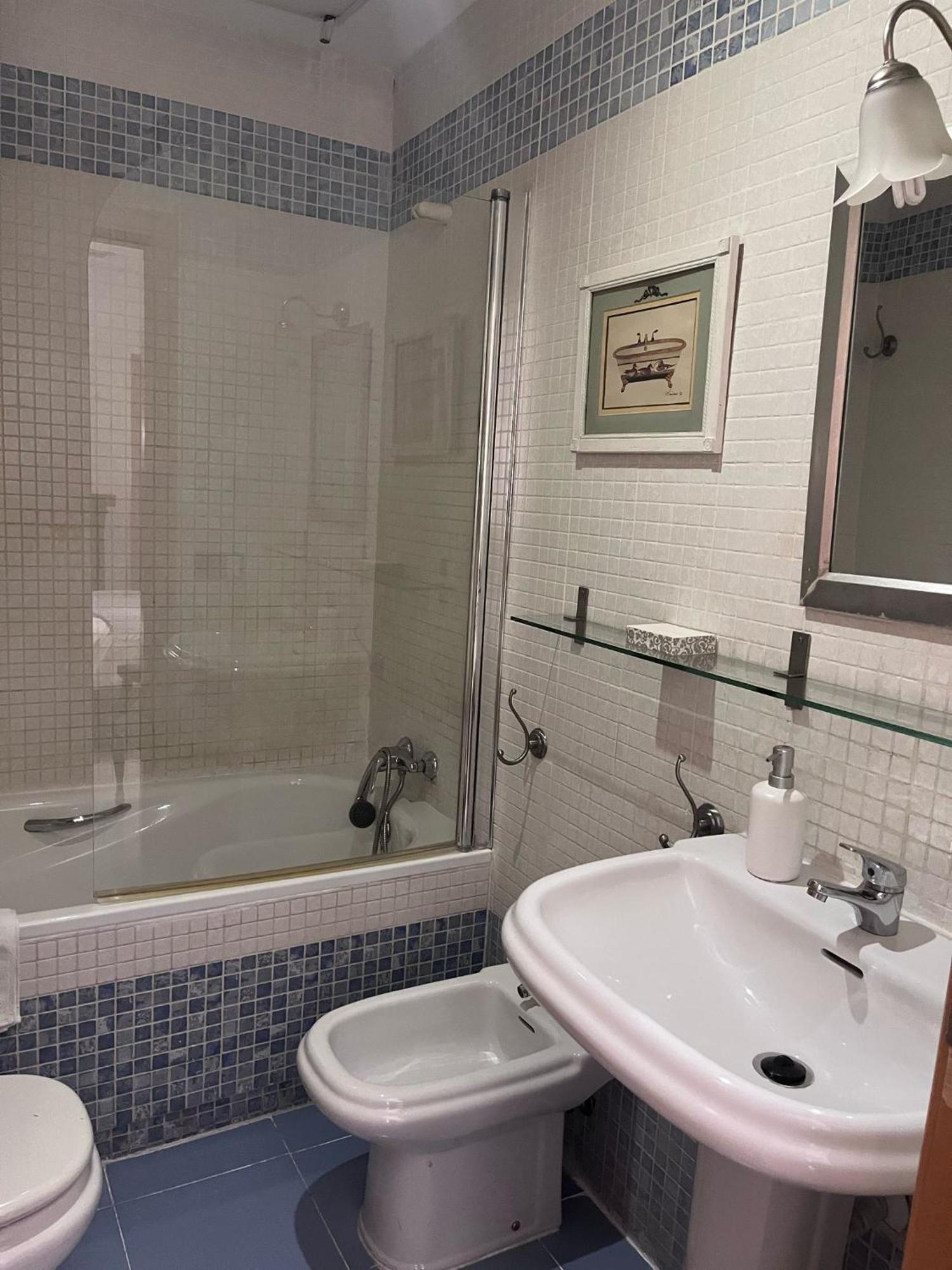 Apartamento Con Encanto Muy Centrico En Pilatos Sevilla Ideal Para Pareja Exterior photo